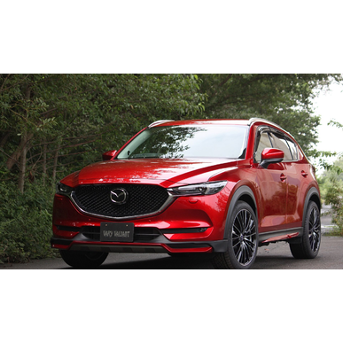 車のドレスアップを行う当店はCX-5にも対応します